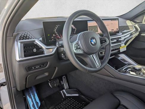 New 2026 BMW X6 M60i image 3