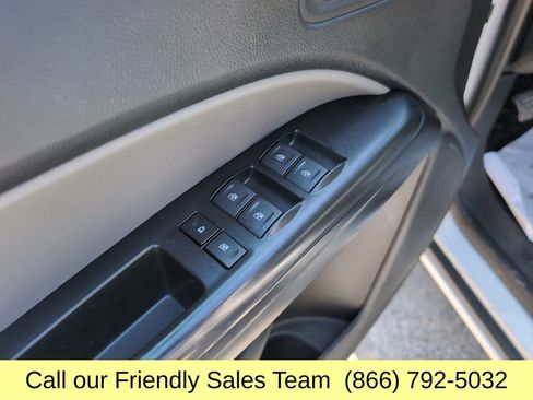 Used 2019 Chevrolet Colorado W/T AWD/4WD image 13