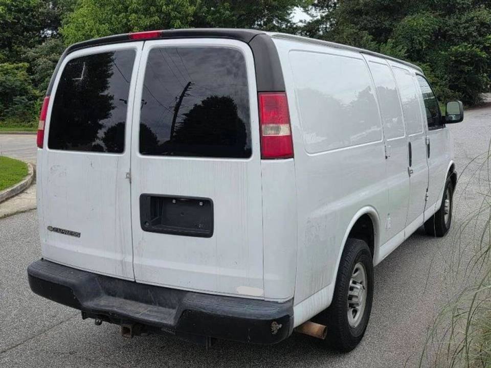 Used 2014 Chevrolet Express 3500 RWD image 9