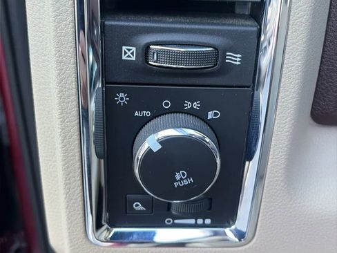 Used 2017 RAM 1500 Laramie w/ Convenience Group image 22