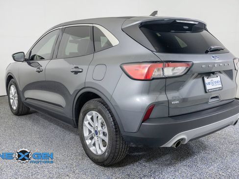 Used 2021 Ford Escape SE FWD image 5