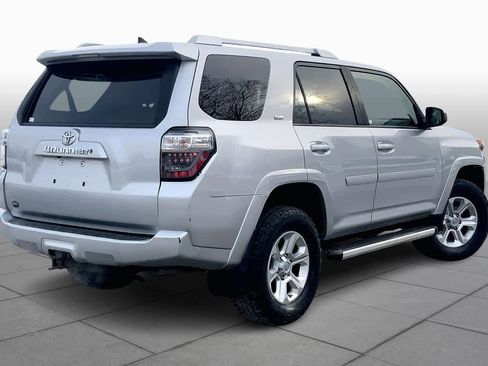 Used 2015 Toyota 4Runner SR5 image 12