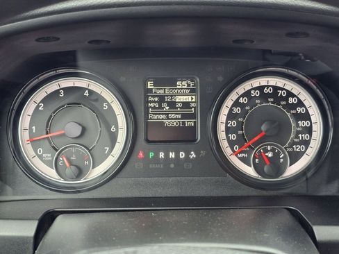 Used 2020 RAM 1500 Classic SLT AWD/4WD image 13