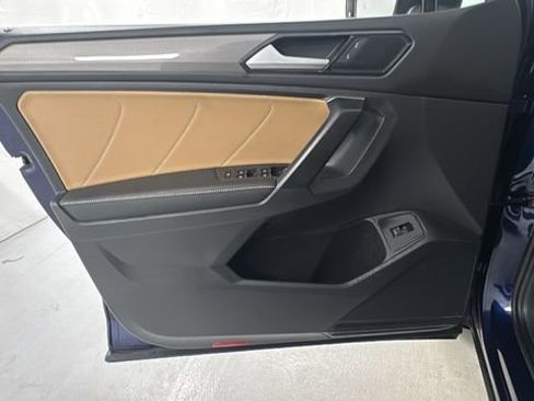 Used 2022 Volkswagen Tiguan SE image 19