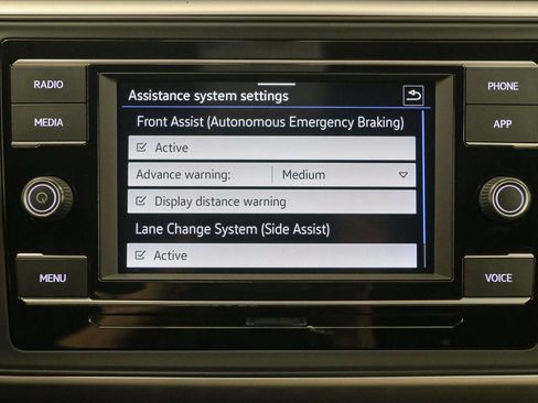 Certified 2022 Volkswagen Atlas Cross Sport SE AWD/4WD image 29