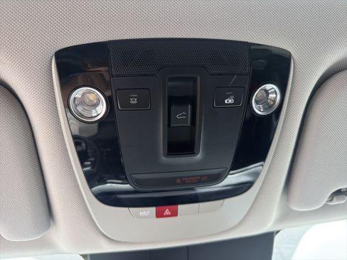 Used 2024 Kia Sorento S w/ Panoramic Sunroof Package FWD image 24
