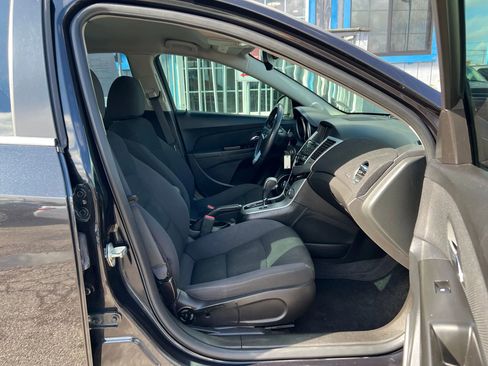Used 2013 Chevrolet Cruze Eco w/ Enhanced Safety Package image 12