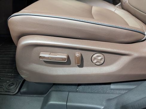New 2026 Honda Odyssey Touring image 28