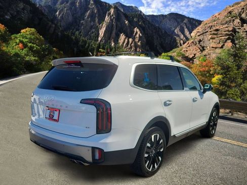 Used 2023 Kia Telluride SX AWD/4WD image 3