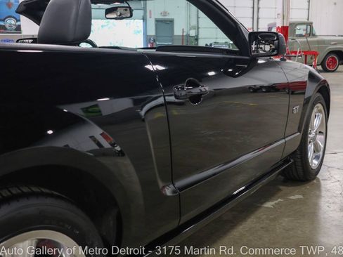 Used 2008 Ford Mustang GT Premium RWD image 24