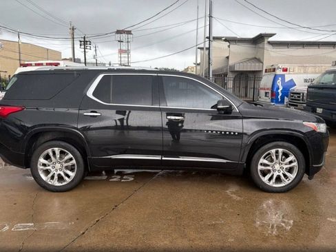 Used 2019 Chevrolet Traverse High Country AWD/4WD image 4