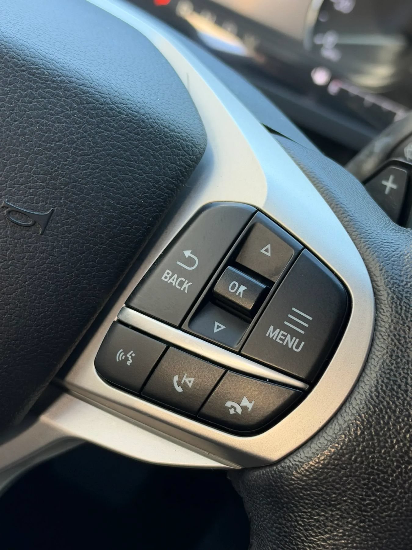 Used 2020 Ford Explorer XLT RWD image 16