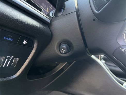 Used 2023 Jeep Grand Cherokee Overland w/ Luxury Tech Group IV image 16