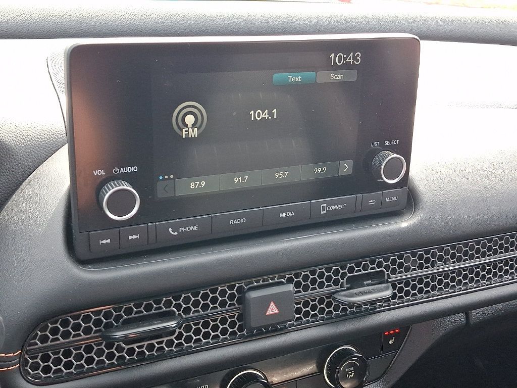 Used 2024 Honda HR-V Sport image 3