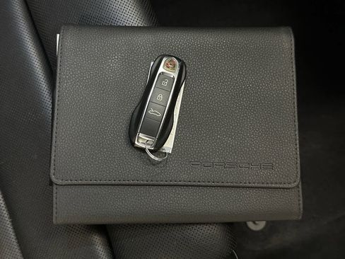 Used 2020 Porsche 911 Carrera image 39