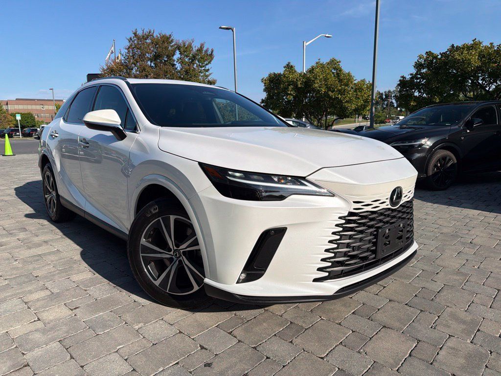 Used 2025 Lexus RX 350h AWD/4WD image 3