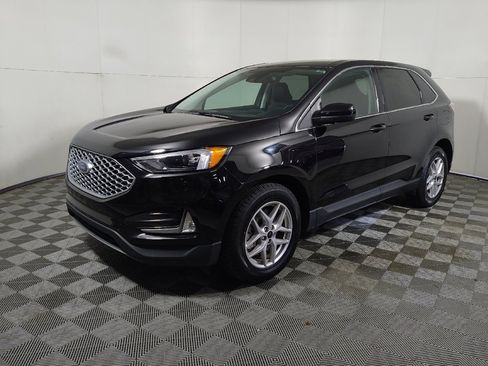 Used 2023 Ford Edge SEL w/ Convenience Package AWD/4WD image 2