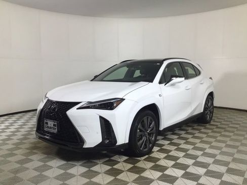 Used 2023 Lexus UX 250h F Sport image 3