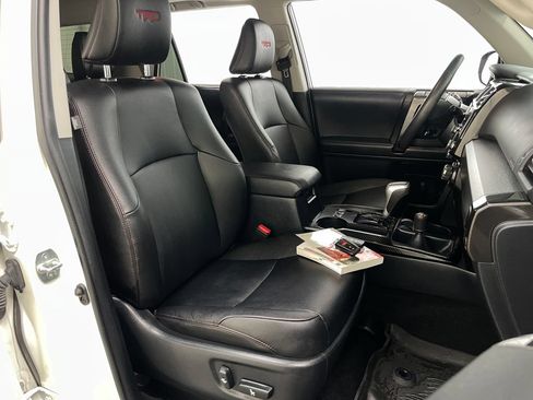 Used 2022 Toyota 4Runner TRD Off-Road Premium w/ Moonroof Package AWD/4WD image 42
