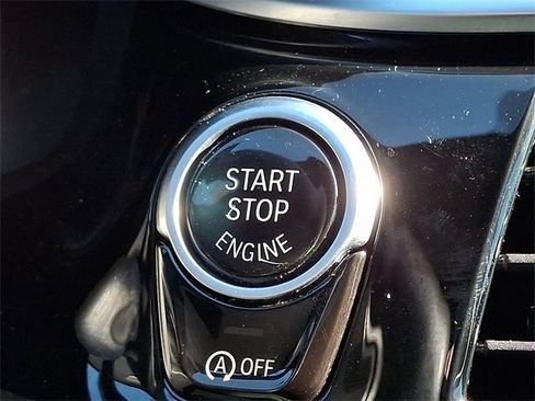 Used 2021 BMW 530i xDrive 530i xDrive w/ Premium Package image 25