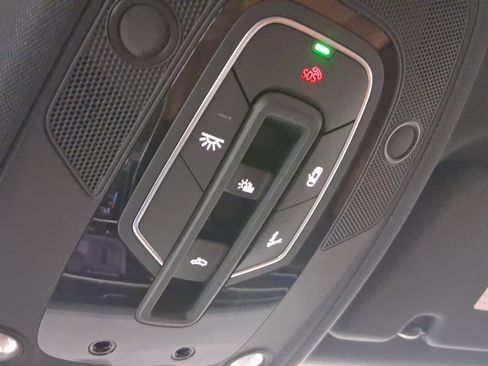 Used 2024 Audi RS Q8 image 16