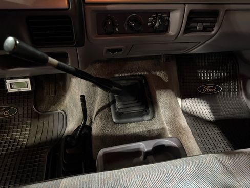 Used 1994 Ford F350 4x4 Regular Cab image 65