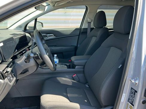 New 2026 Kia Sportage S image 11