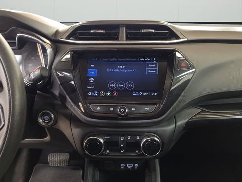 Used 2023 Chevrolet TrailBlazer LT w/ Convenience Package image 19