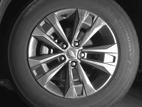 Used 2025 Chevrolet Equinox LT FWD image 12