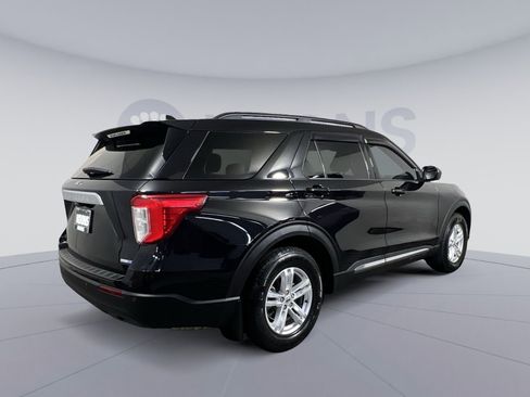 Used 2020 Ford Explorer XLT w/ Comfort Package image 11