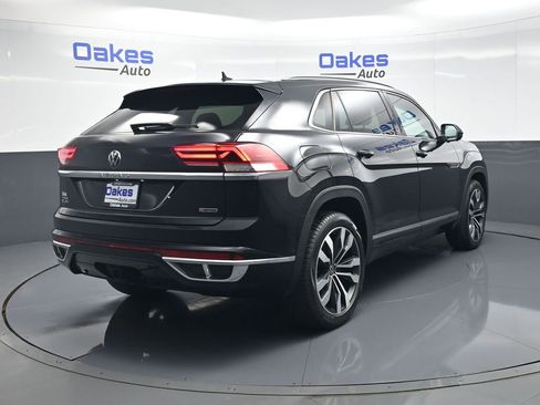 Used 2022 Volkswagen Atlas Cross Sport SEL Premium R-Line AWD/4WD image 8