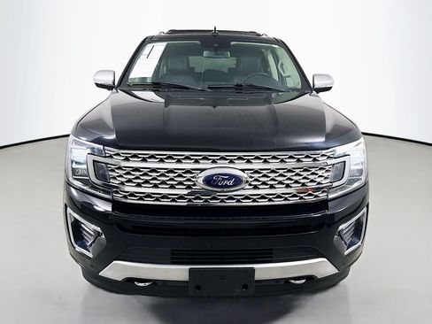 Used 2018 Ford Expedition Max Platinum AWD/4WD image 2