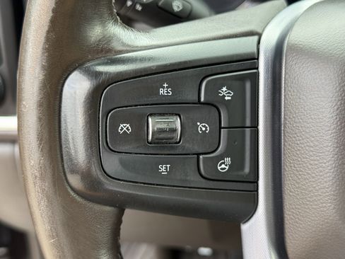 Used 2019 GMC Sierra 1500 SLT image 16