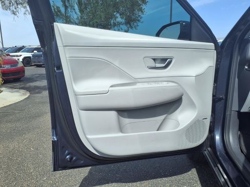 Certified 2024 Hyundai Kona Limited FWD image 21