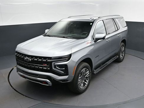 Used 2025 Chevrolet Tahoe Z71 AWD/4WD image 32