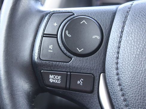 Used 2018 Toyota RAV4 XLE image 28