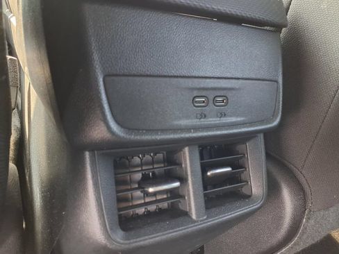 Used 2026 Chevrolet Equinox LT AWD/4WD image 19