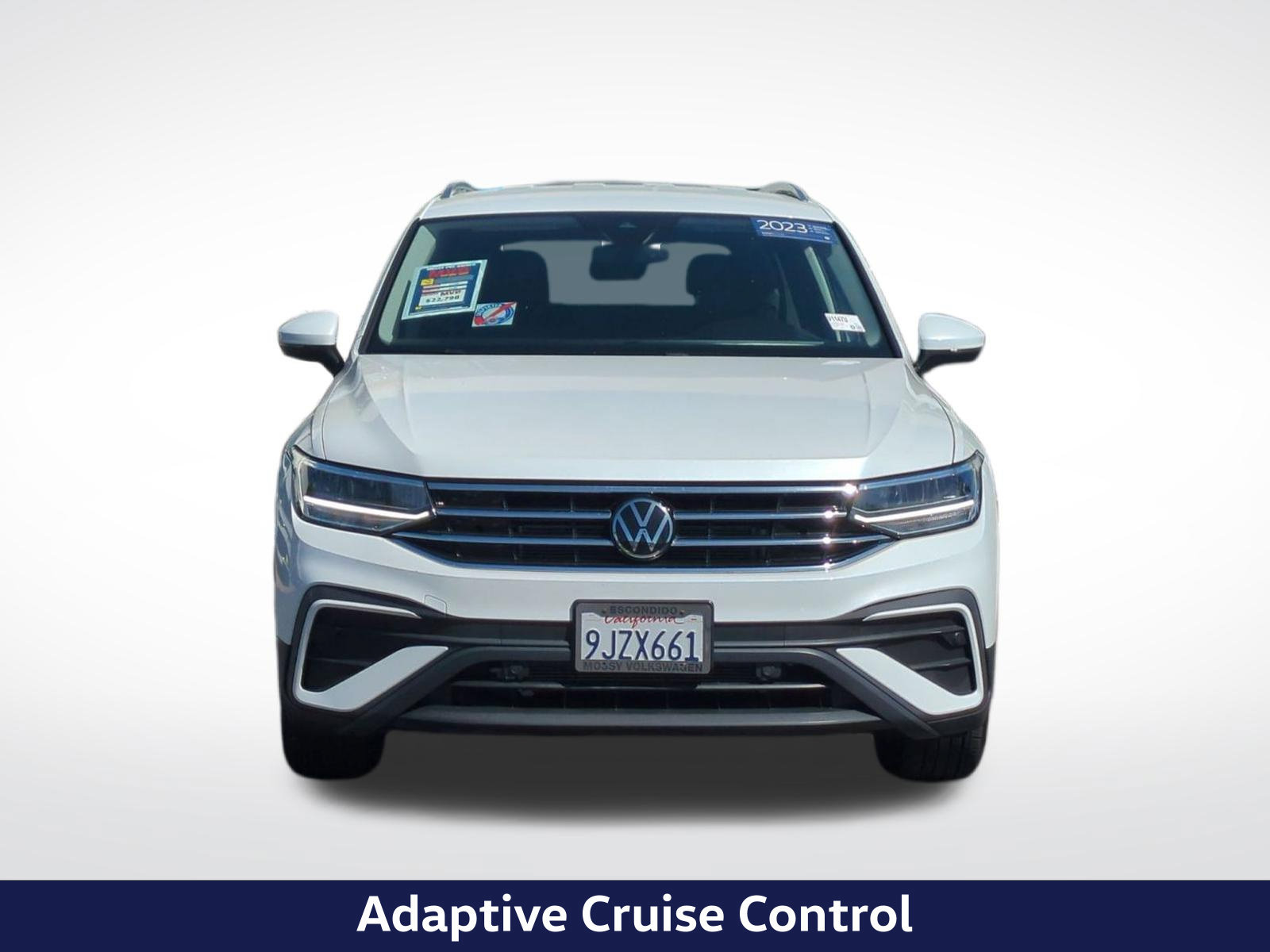 Used 2023 Volkswagen Tiguan SE FWD image 4