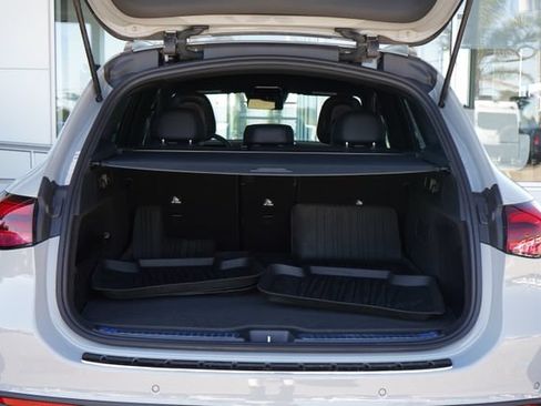 Used 2026 Mercedes-Benz GLC 300 image 7