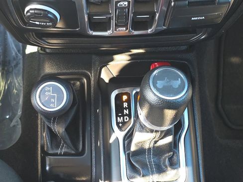 Used 2023 Jeep Wrangler Sahara image 21