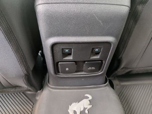 Certified 2023 Ford Bronco Big Bend w/ Sasquatch Package image 18