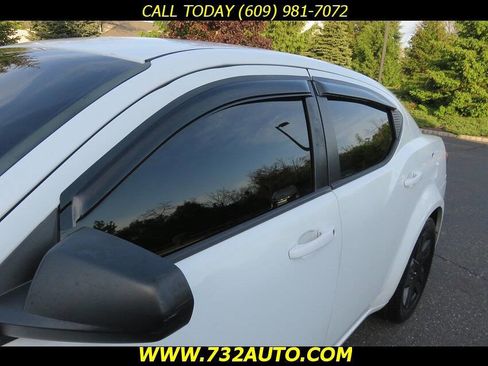 Used 2013 Dodge Avenger SE FWD image 29