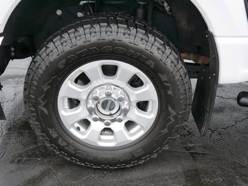 Certified 2023 Ford F250 XLT w/ FX4 Off-Road Package image 6