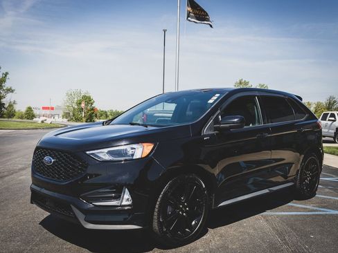 Used 2021 Ford Edge ST-Line AWD/4WD image 6