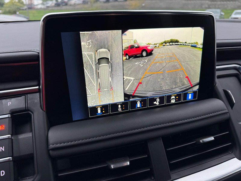 Used 2023 Chevrolet Tahoe Z71 w/ Luxury Package AWD/4WD image 24