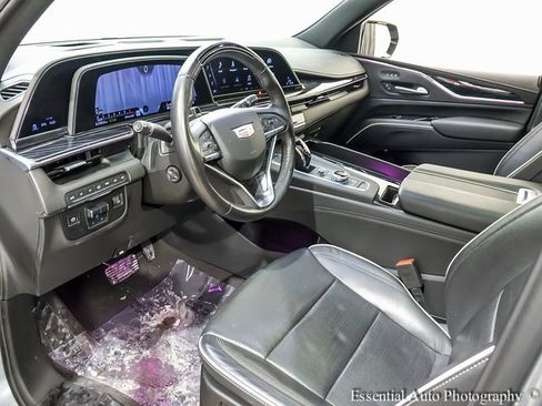 Certified 2024 Cadillac Escalade Sport w/ LPO, ONYX Package image 10