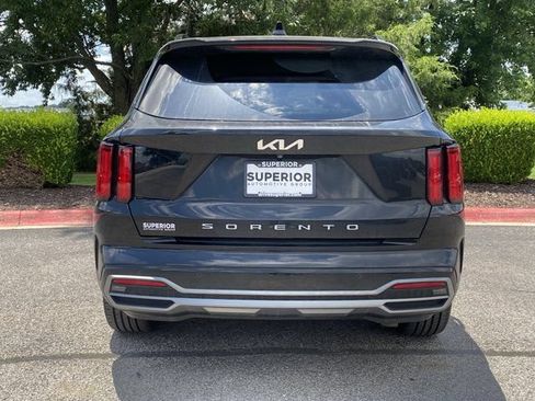 Used 2022 Kia Sorento SX FWD image 5