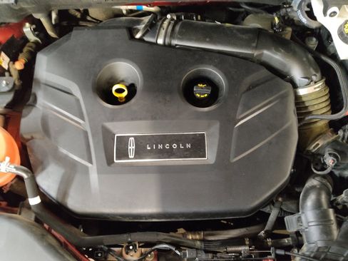 Used 2019 Lincoln MKC Premiere image 30