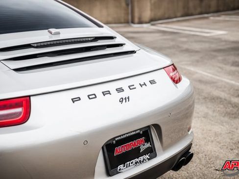 Used 2013 Porsche 911 Carrera RWD image 29