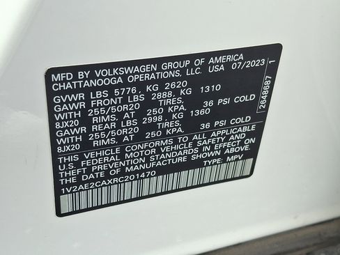 Used 2024 Volkswagen Atlas Cross Sport SEL R-Line AWD/4WD image 27